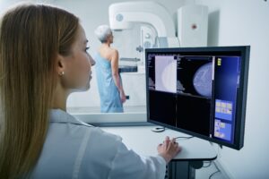 diagnosi di tumore al seno con intelligenza artificiale